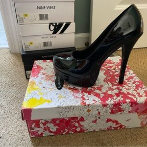 Chinese Laundry Z Frankie pumps. Size 8.